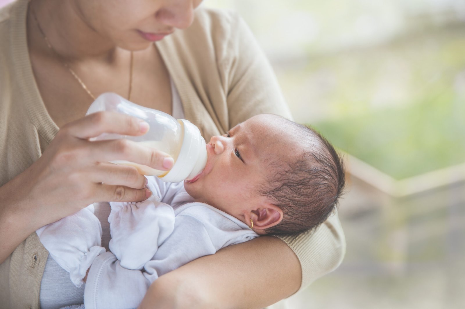 A comprehensive guide to safely prepare infant formula according to NHS and First Steps Nutrition advice